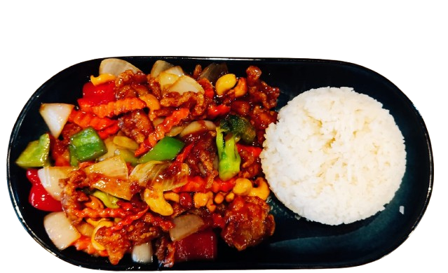 Wok thaïlandais du restaurant MYTHAI servi avec du riz blanc